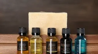 Essential Oils in Soap: Blending for Scent and Therapeutic Benefits